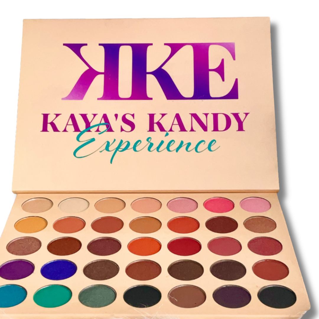 CHOSEN GIRL EYESHADOW PALETTE